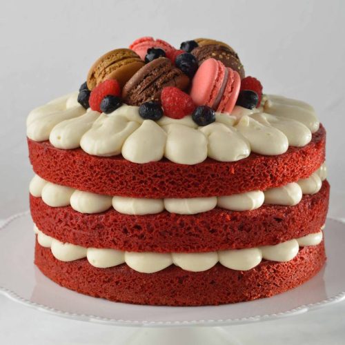nakedcake-red-velvet-com-macarrons-1